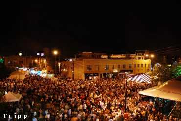 Maifest at night